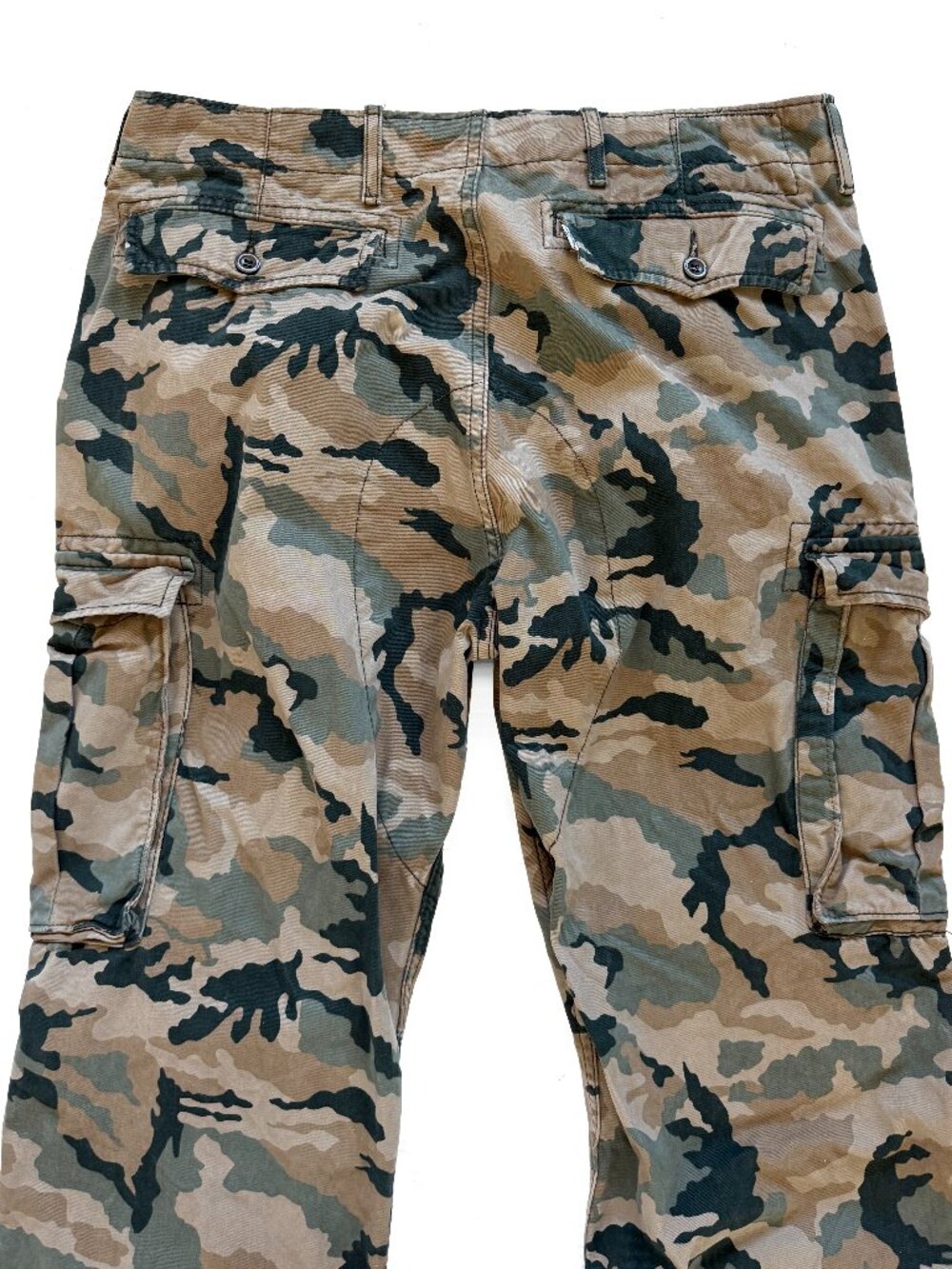 Levi's Camouflage Ace Cargo Pants - Picture 5 of 11